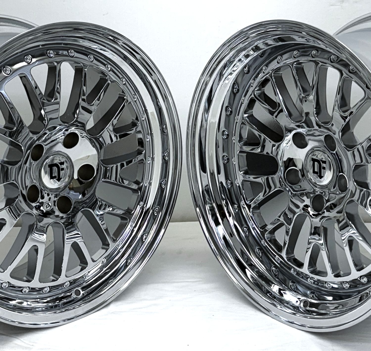 DF30 30 Bolt Mesh wheels in Chrome 18x8.5 &amp; 18x10.5 Combo