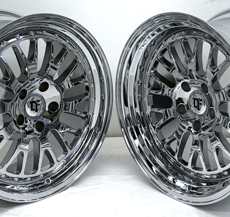 DF30 30 Bolt Mesh wheels in Chrome 18x8.5 &amp; 18x10.5 Combo