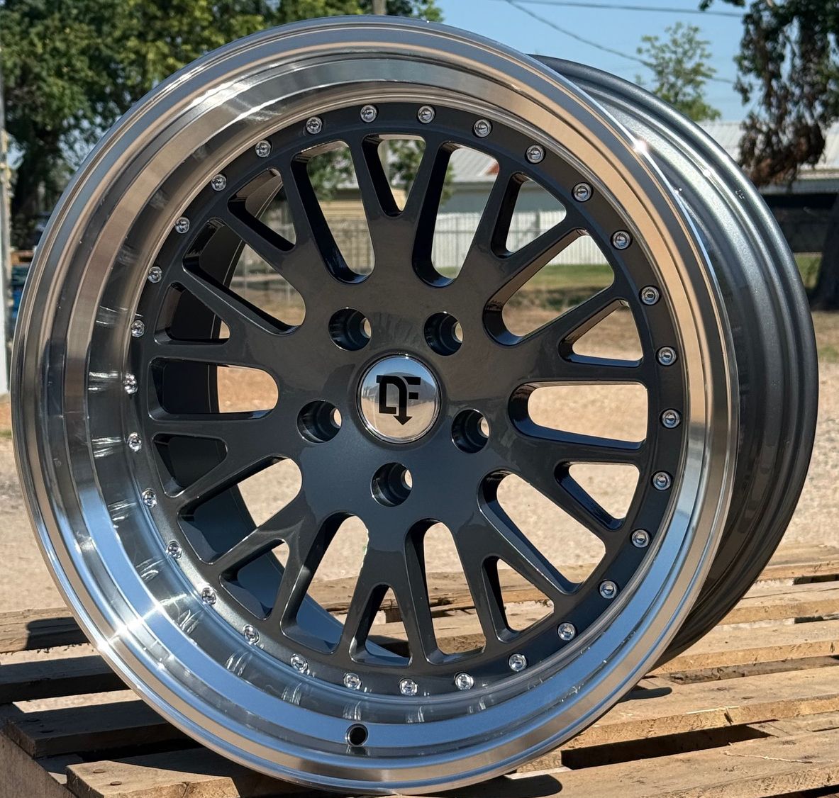 DF30 30 Bolt Mesh wheels in Gun Metal 18x8.5 &amp; 18x10.5 Combo