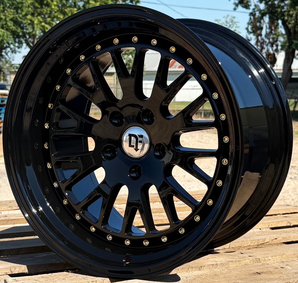 DF30 30 Bolt Mesh wheels in Gloss Black 18x8.5 &amp; 18x10.5 Combo