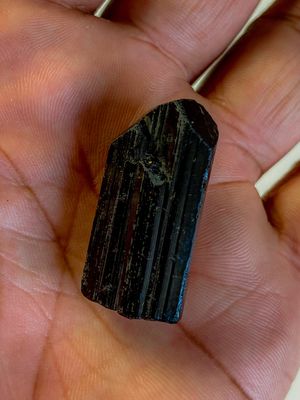 Raw Black Tourmaline Stones (3–4cm), Protection and Grounding per stone