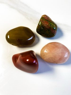 Awaken Feminine & Womb Healing (120-130g)