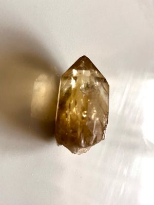 Natural Raw Citrine Point 4cm