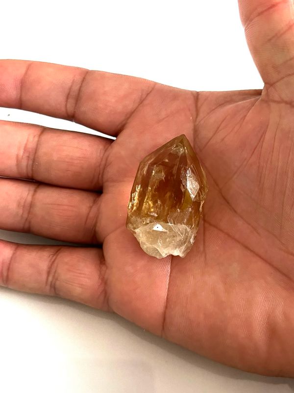 Natural Raw Citrine Point 4cm