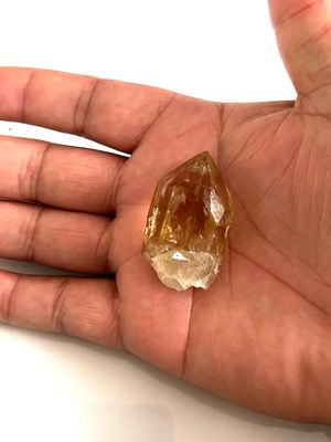 Natural Raw Citrine Point 4cm