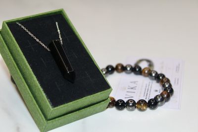 VIKA Protection Jewellery Set