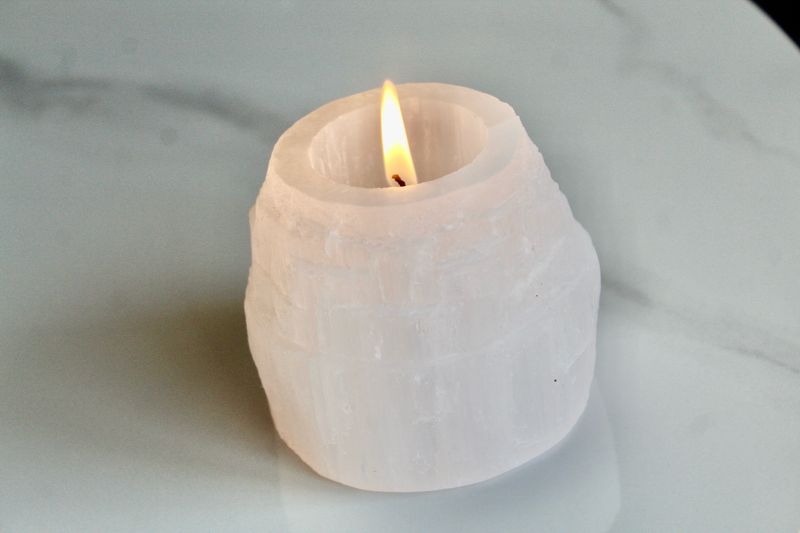 Selenite Candle Holder | Soft Light, Clarity & Calm