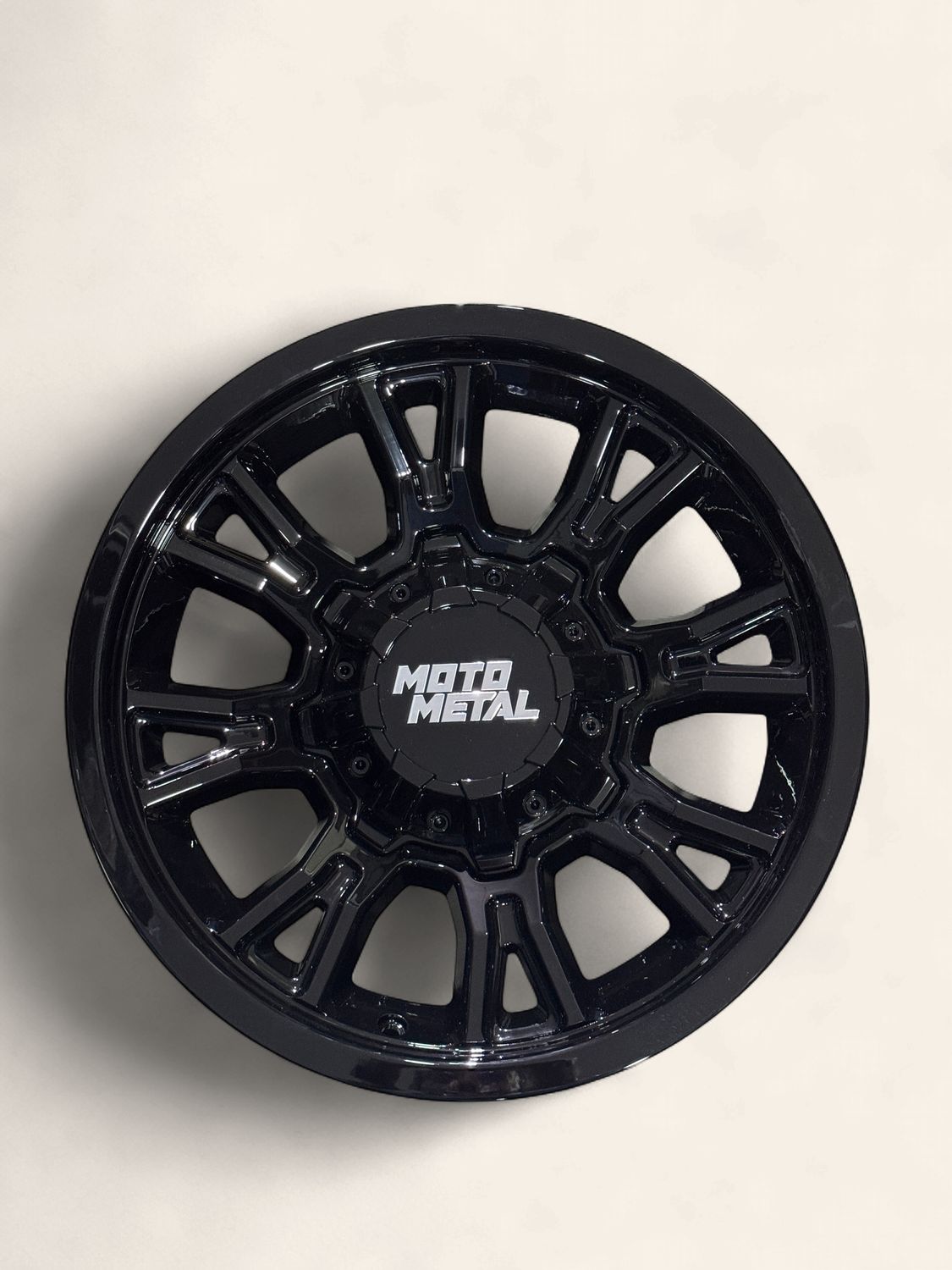 Moto Metal 17x9 6x135/139