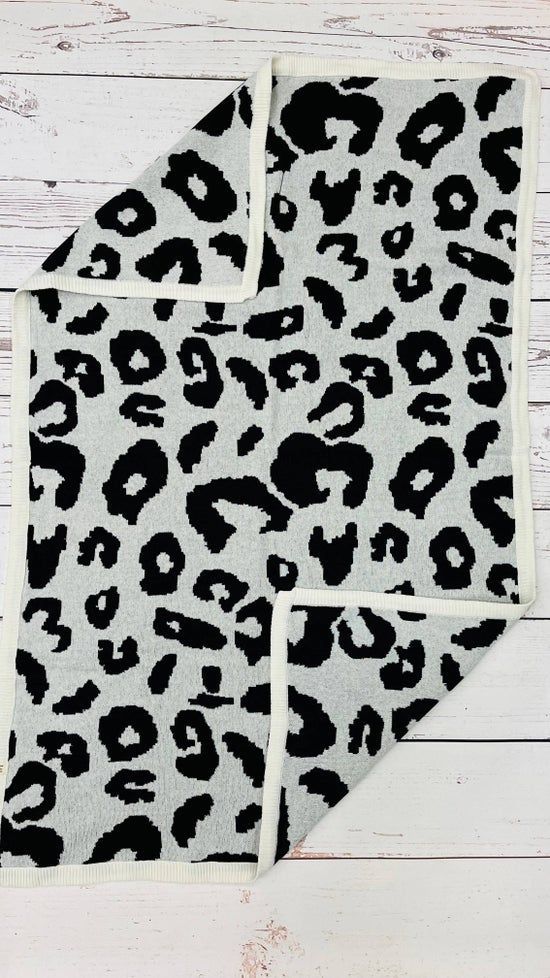 Baby Woolen Cheetah Blanket Baby Woolen Cheetah Blanket