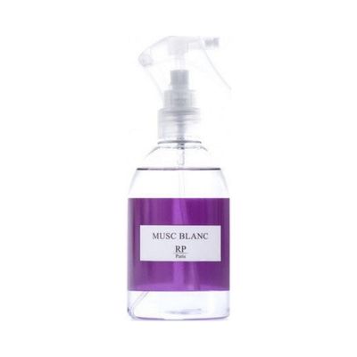 Spray maison & textile Musc Blanc – RP Parfums 250 ml Spray maison et textile Musc Blanc RP Parfums, flacon 250 ml