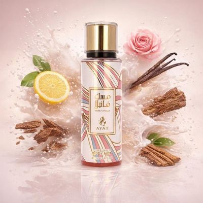 Brume Musk Vanilla d’Ayat Perfumes avec les ingrédients de ses notes : citron, rose bulgare, gousses de vanille, bois d’oud, bois de cèdre