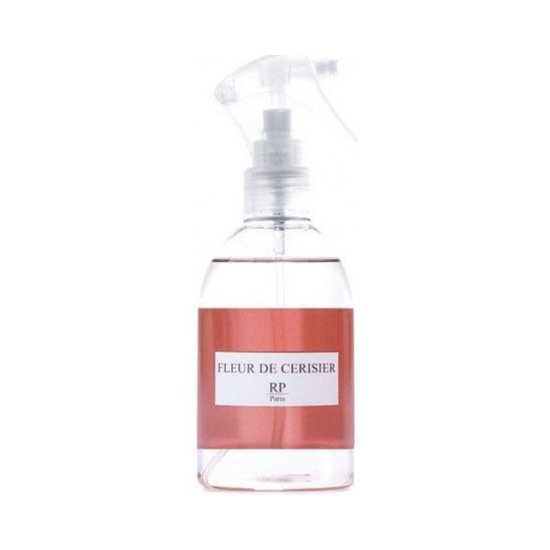 Spray maison & textile Fleur de Cerisier – RP Parfums 250 ml Spray maison et textile Fleur de Cerisier RP Parfums, flacon 250 ml