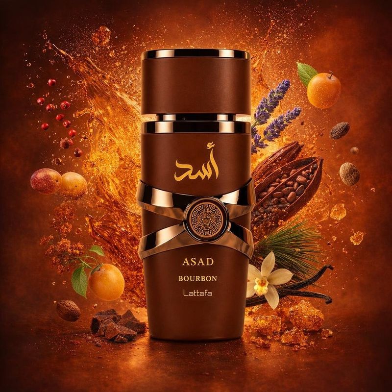 Asad Bourbon de Lattafa avec les ingrédients de ses notes : poivre rose, lavande, mirabelle, cacao, davana, noix de muscade, vétiver, vanille bourbon, résine d’ambre doré