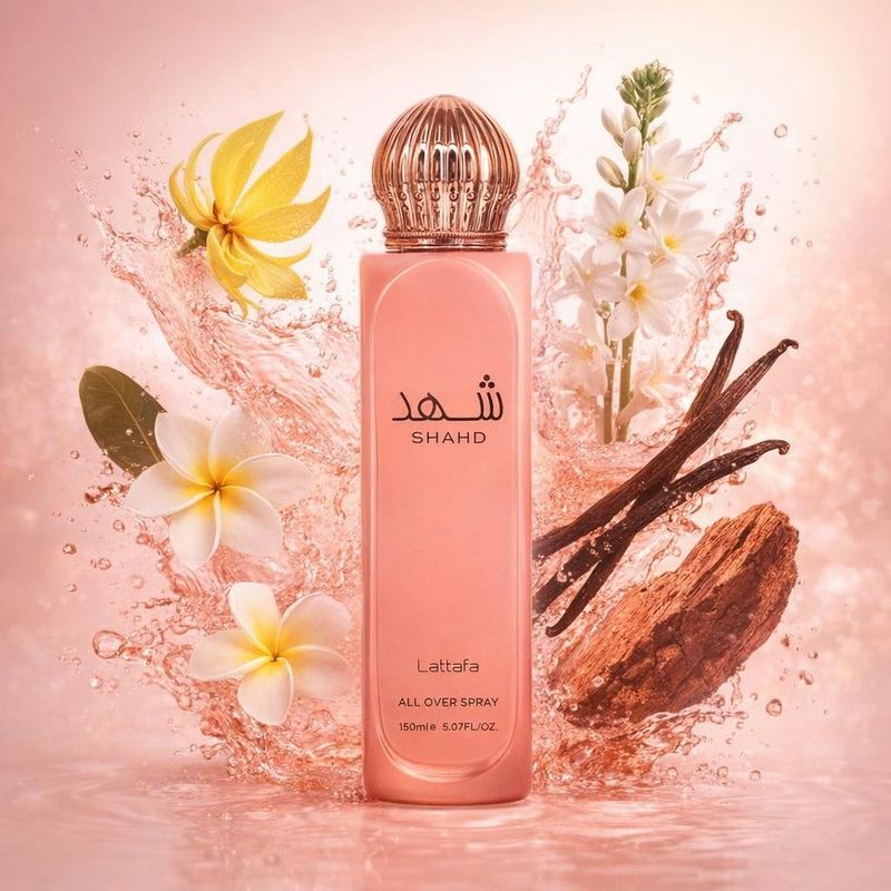 Brume Shahd de Lattafa avec les ingrédients de ses notes : ylang-ylang, frangipanier, tubéreuse, gousses de vanille, bois de cèdre