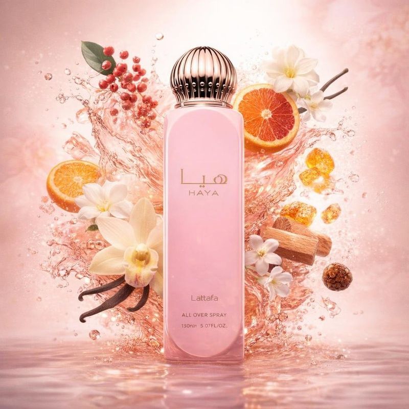 Brume Haya de Lattafa avec les ingrédients de ses notes : baies roses, mandarine, orange sanguine, gardénia, orchidée vanille, jasmin, résine d’ambre doré, bois de santal, praline