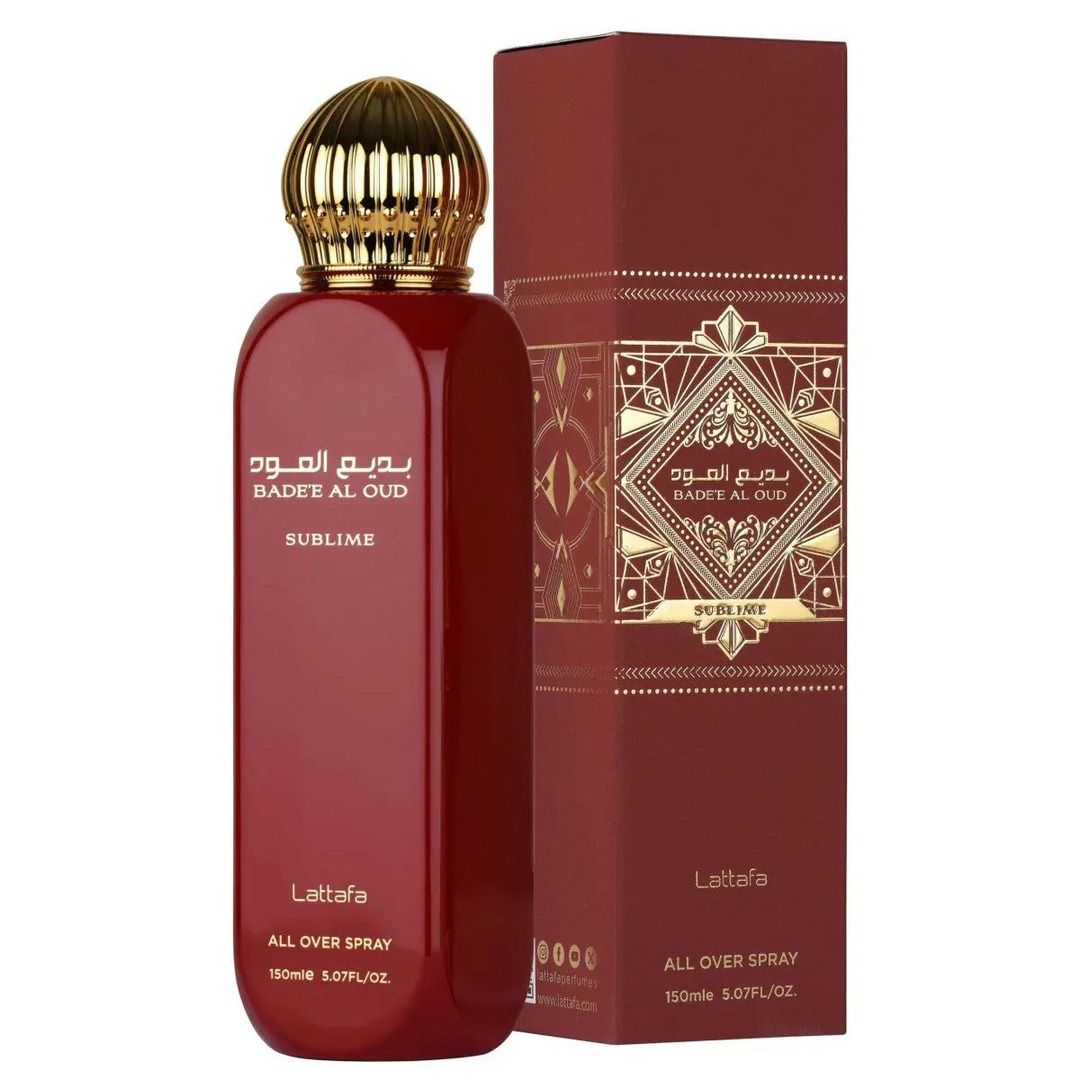 Brume Badee Al Oud Sublime de Lattafa, All Over Spray 150 ml : flacon rouge et coffret bordeaux