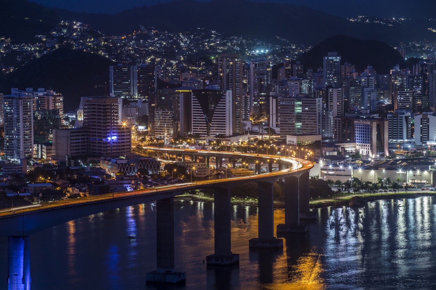 DEZEMBRO (29/12 a 04/01) Réveillon em Vitória, Vila Velha & Guarapari (ES)!