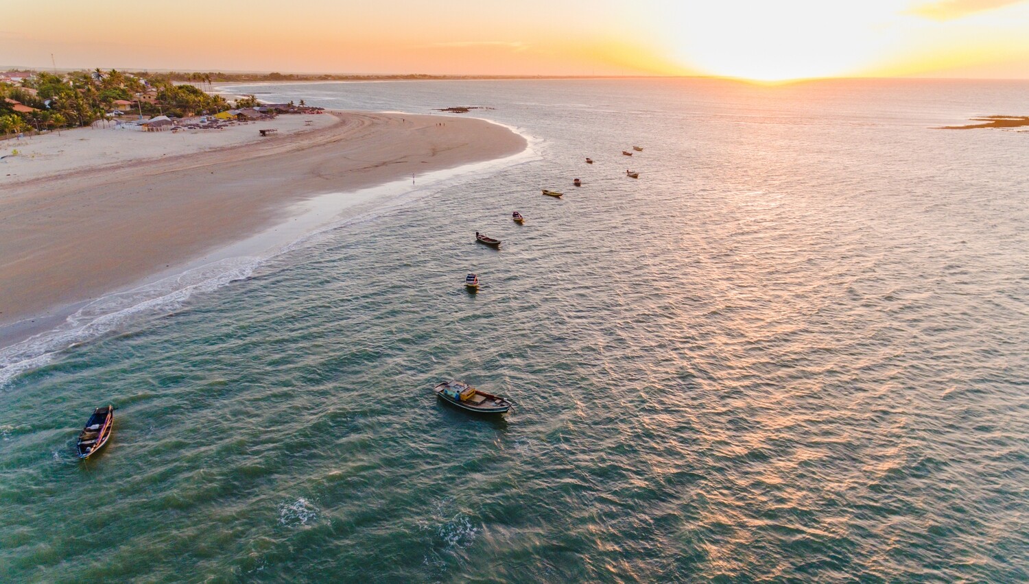 OUTUBRO (09/10 a 12/10) Delta do Parnaíba & Praias de Luís Correia (PI) Feriadão Aparecida + Dia das Crianças (03 dias e 02 noites)