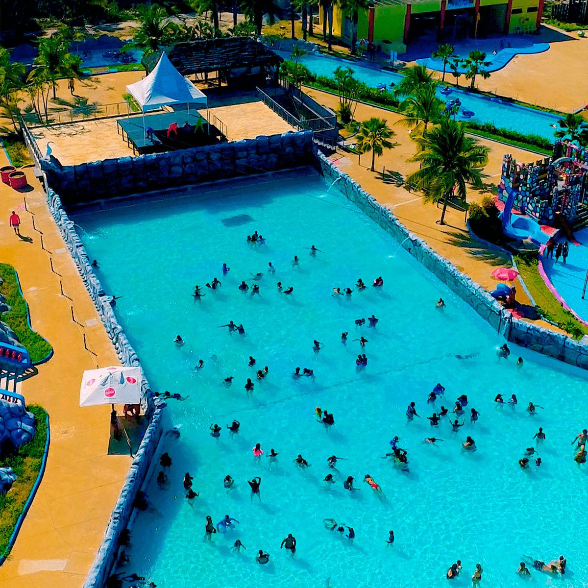 JANEIRO (15/01 a 17/01) Porto de Galinhas & Veneza Water Park (PE)