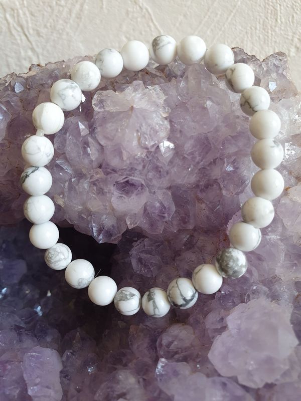 Bracelet Howlite 16 cm perles 6 mm