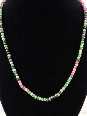 Collier Rubis sur Zoïsite Verte - Equilibre et Renouveau Collier Rubis sur Zoïsite Verte - Equilibre et Renouveau