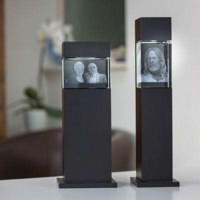 Fotozuil met 3D fotoportret in kristalglas