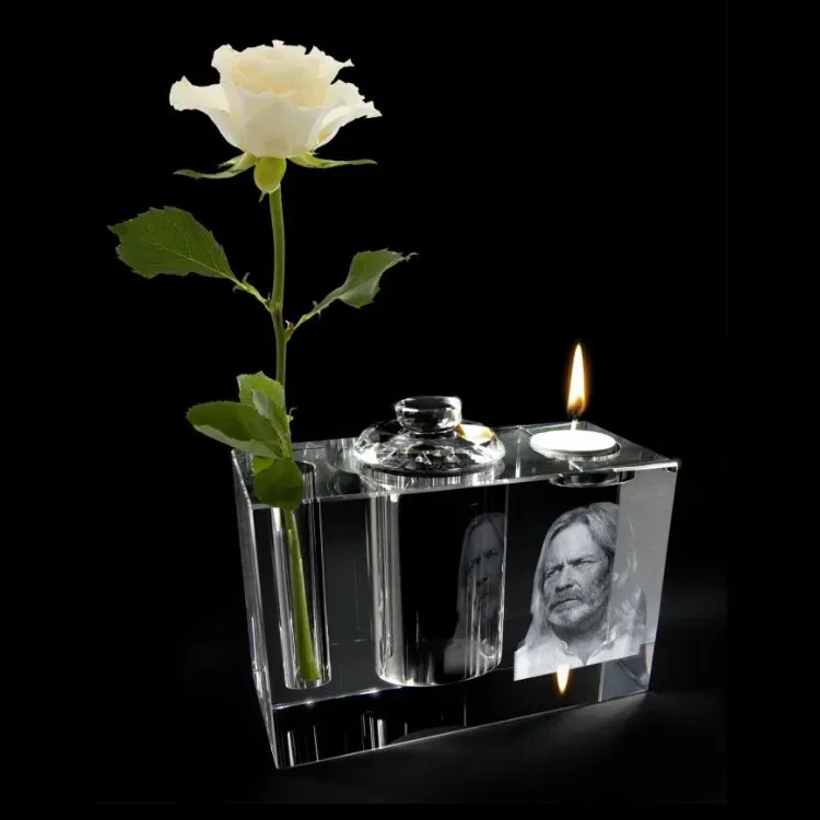 FotoGlas urn 180x120x80mm met bloemhouder FotoGlas urn 180x120x80mm met bloemhouder