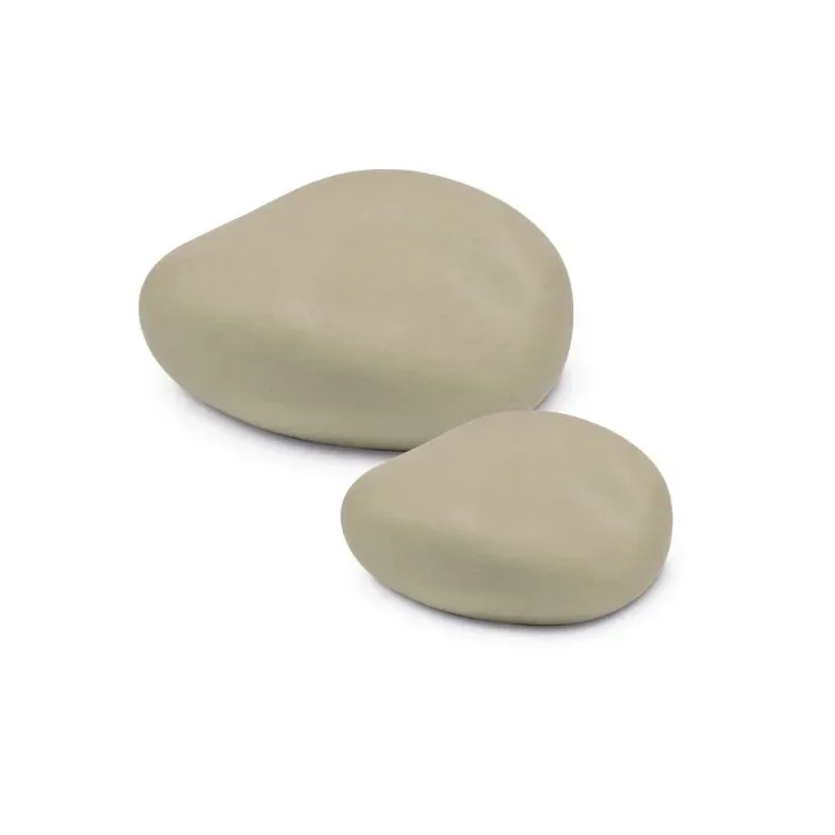 Knuffelkei urn Crèmekleurig | in 24 kleuren leverbaar Knuffelkei urn Crèmekleurig | in 24 kleuren leverbaar