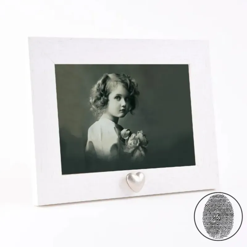 Fotolijst met wit kader + Hart urn
