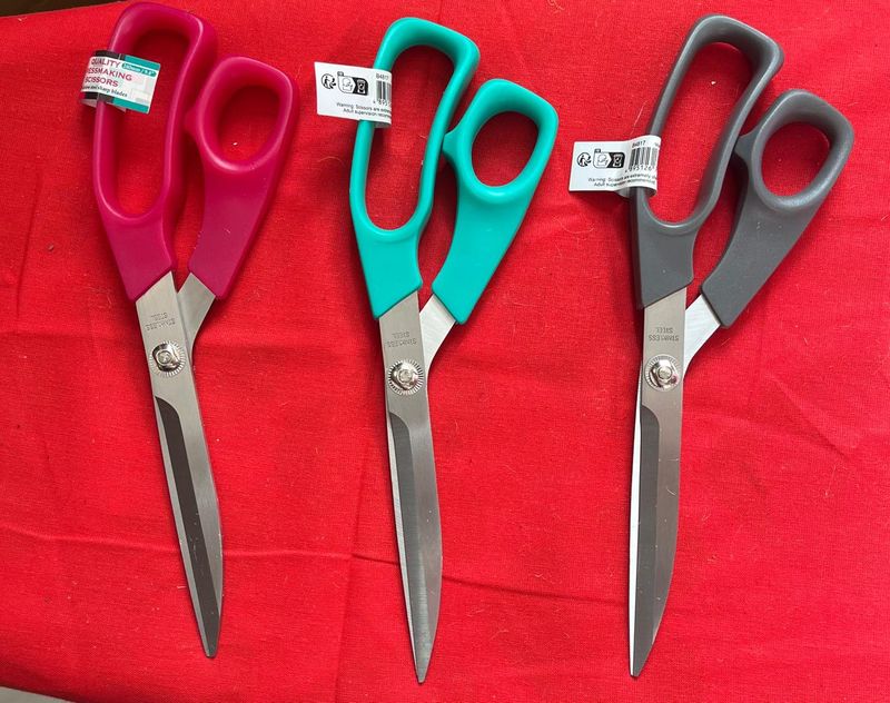 Ciseaux couturière la paire