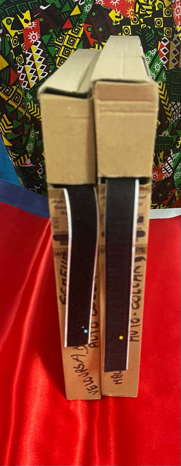 Velcro noir autocollant 2cm