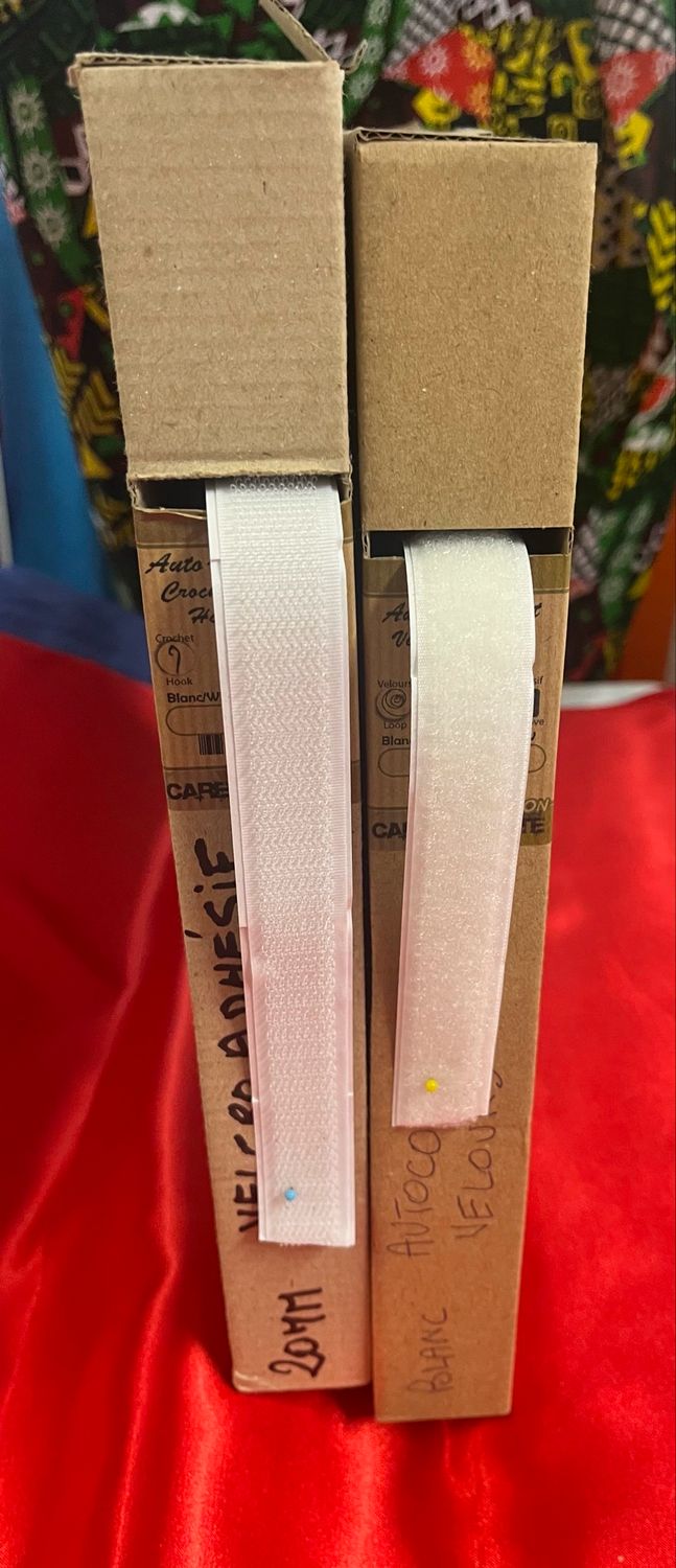 Velcro autocollant blanc 2 cm