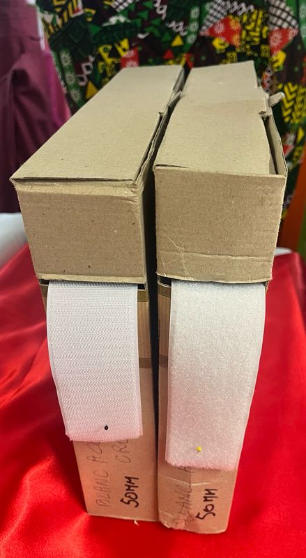 Velcro blanc  à coudre 5mm