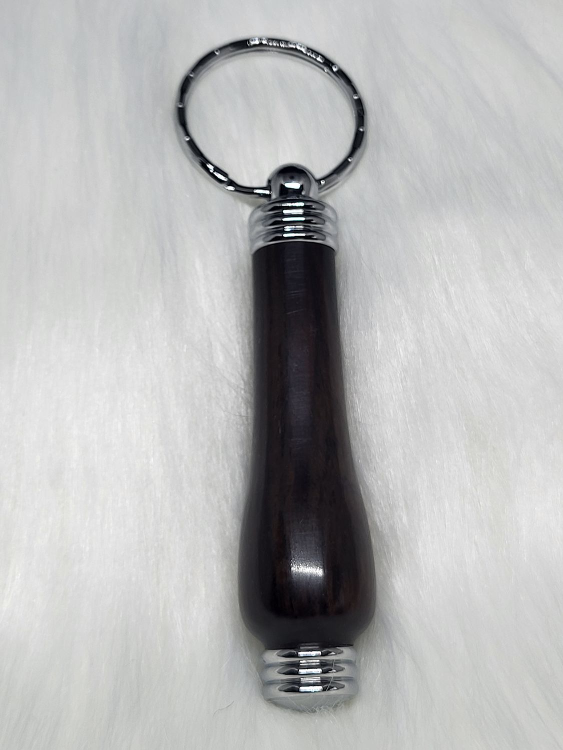 Sleutelhanger in ebbenhout