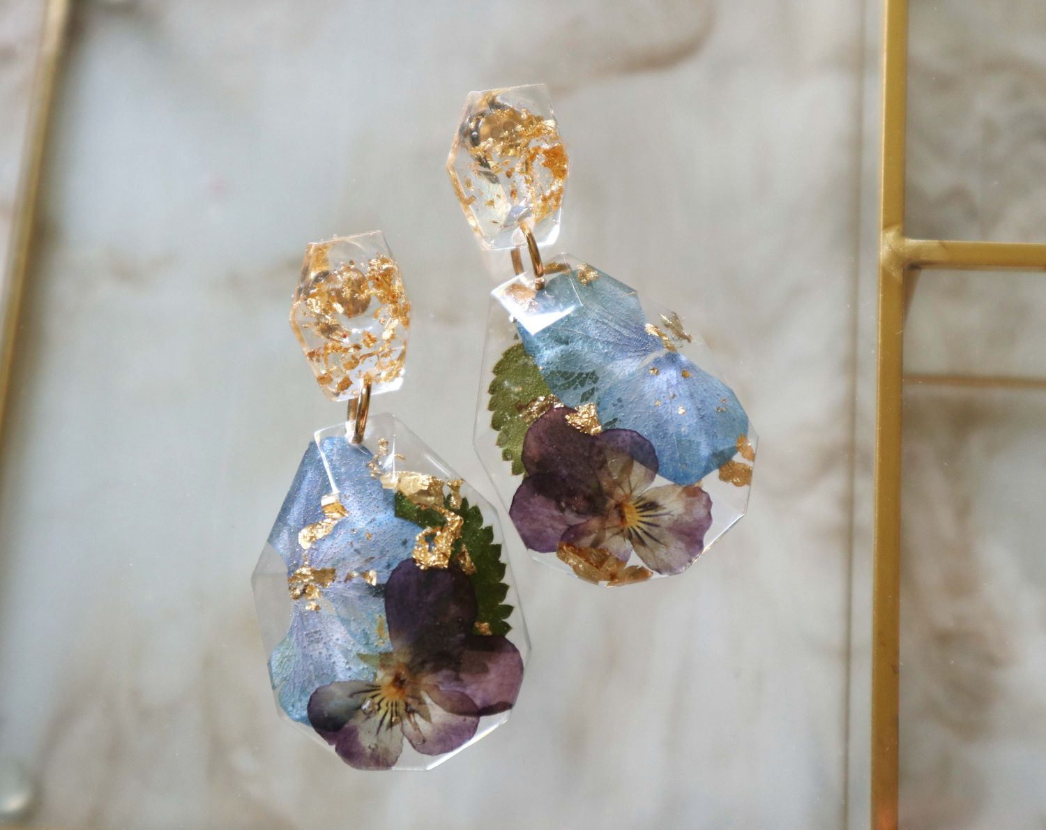 Pendientes de resina
