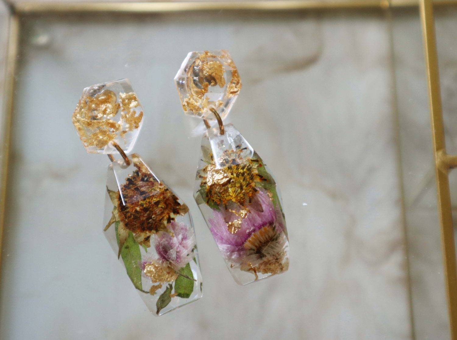 Pendientes de resina