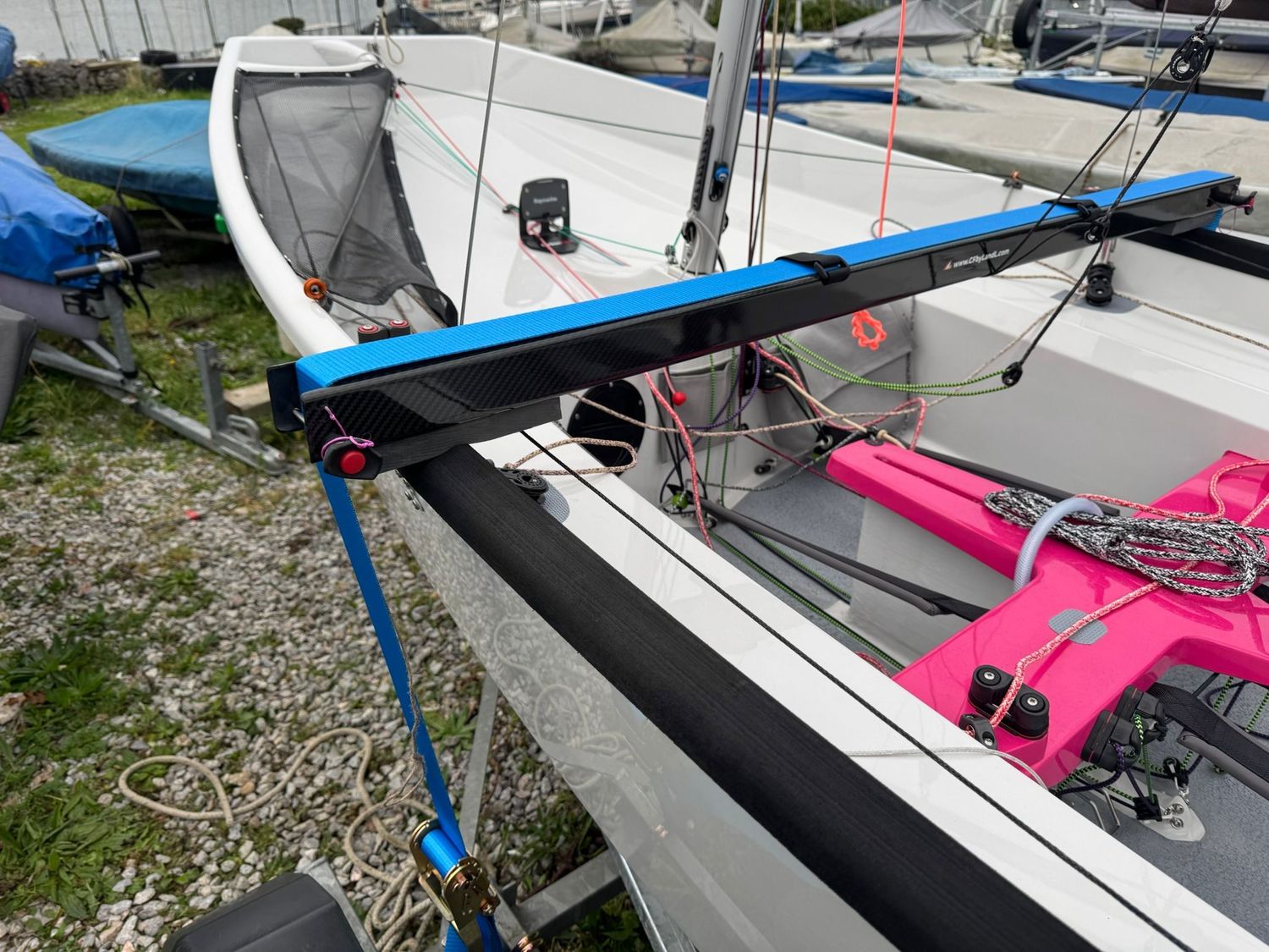 Mirror Dinghy Strap Strut for towing