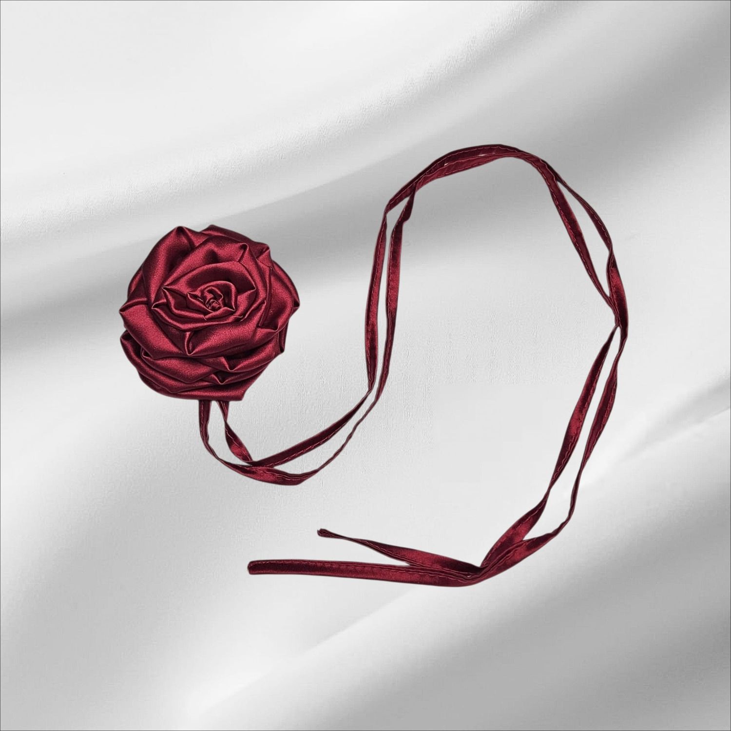 Choker jedwabny w kształcie róży - Czerwony