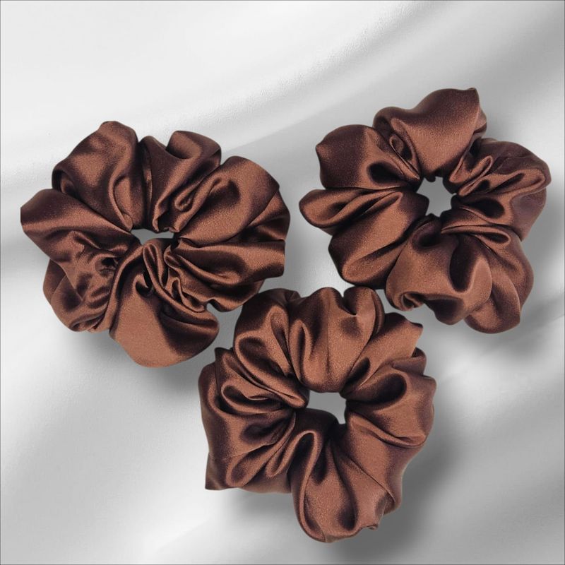 Jedwabna gumka scrunchie- Brązowa