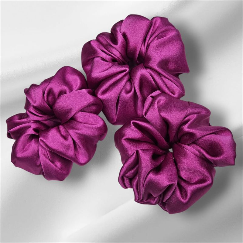 Jedwabna gumka scrunchie- Fuksja