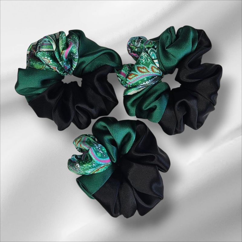 Jedwabna gumka scrunchie- Czarna z zielenią
