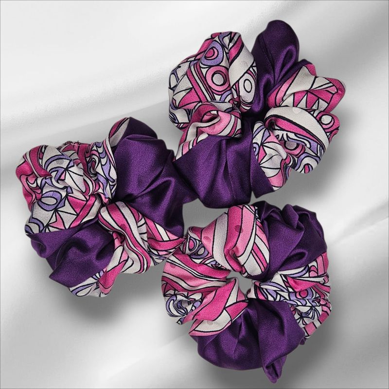 Jedwabna gumka scrunchie- Śliwka wzór