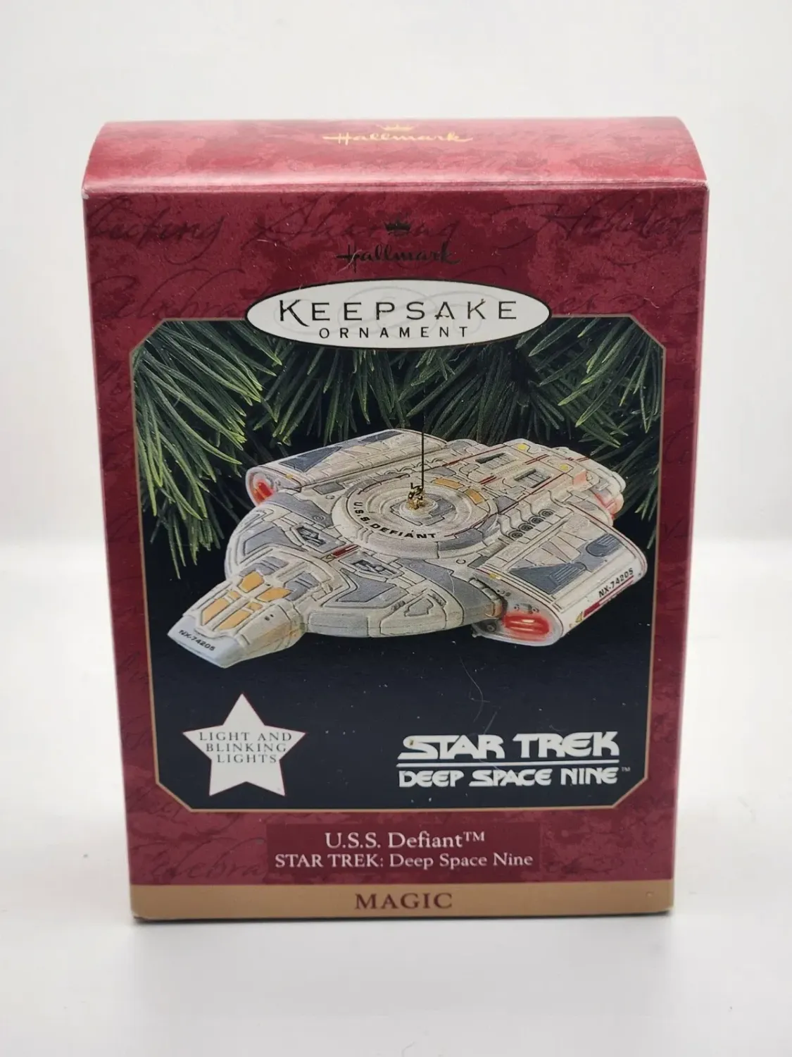 Hallmark Keepsake Ornament Star Trek Deep Space Nine 1997 U.S.S Defiant