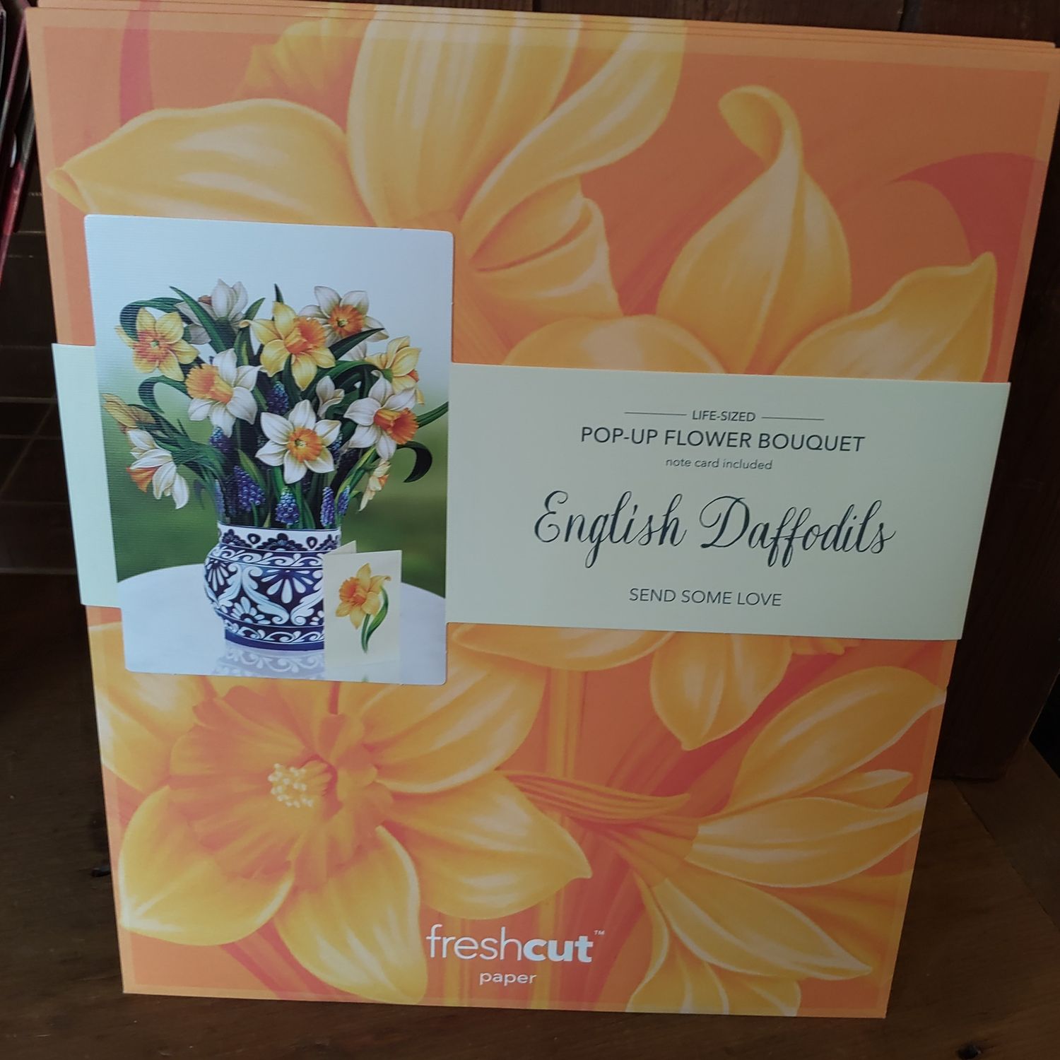 Freshcut Paper Pop Up Cards, English Daffodils