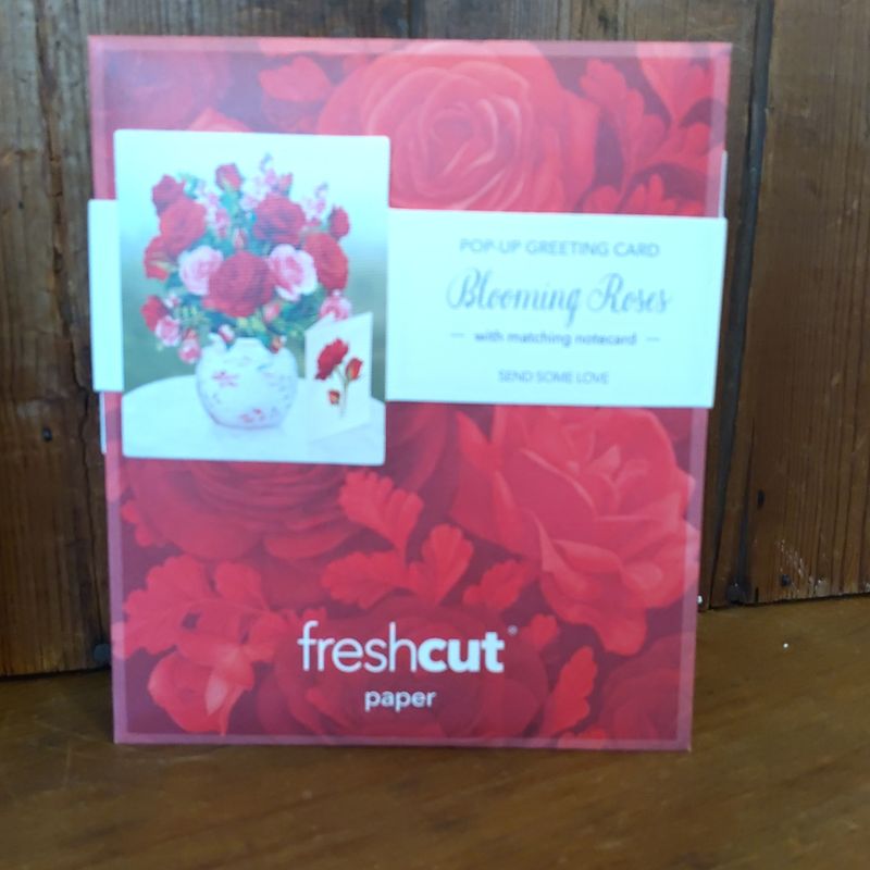 Freshcut Paper Pop Up Cards, Mini Blooming Roses, 6 Inch Mini Sized Forever Flower Bouquet 3D PopUp Greeting Cards, Valentine ' S Day, Anniversary Card