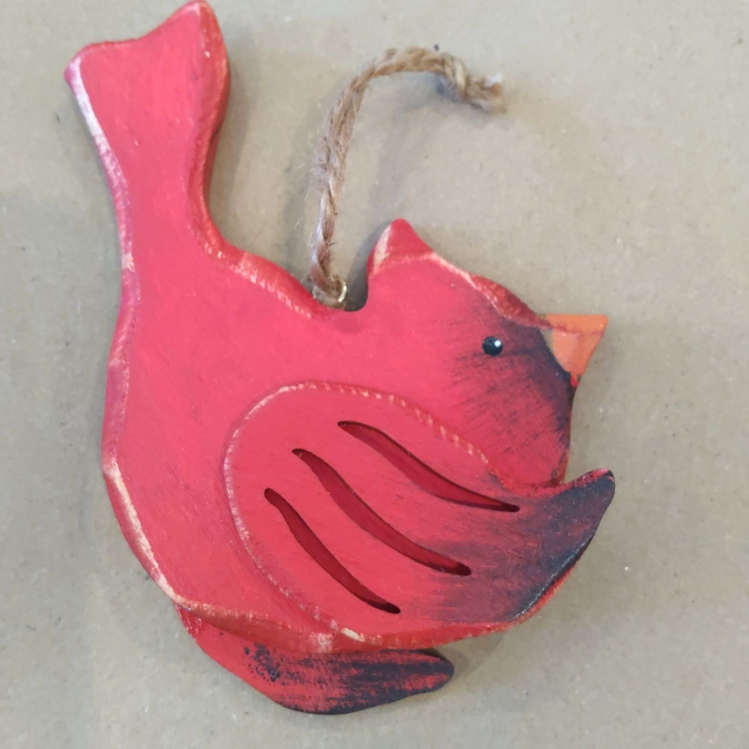 Wood Cardinal Tail Up