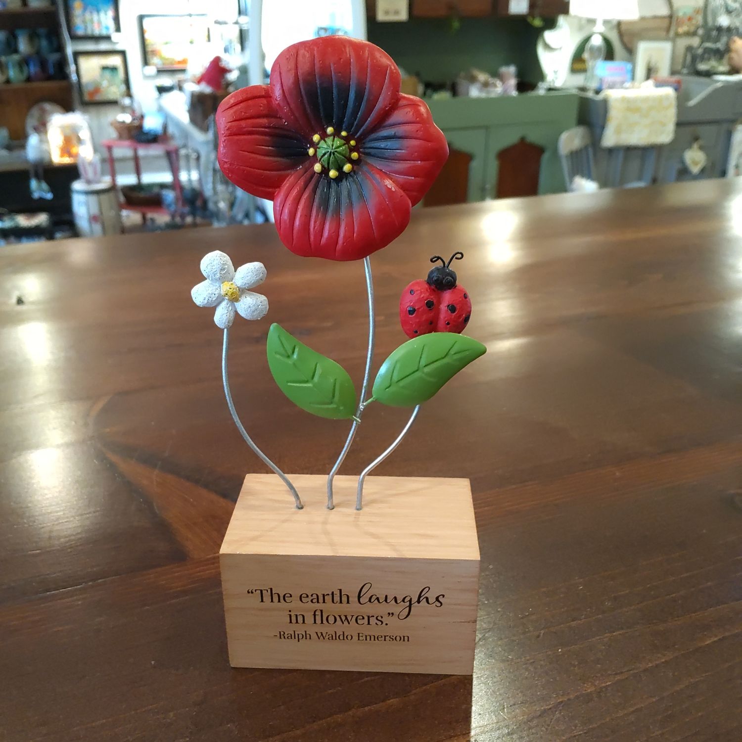 Ganz Decorative Tabletop Statue Figurine 3.25 x 8.25 Inch Polyresin Earth Laughs in Flowers