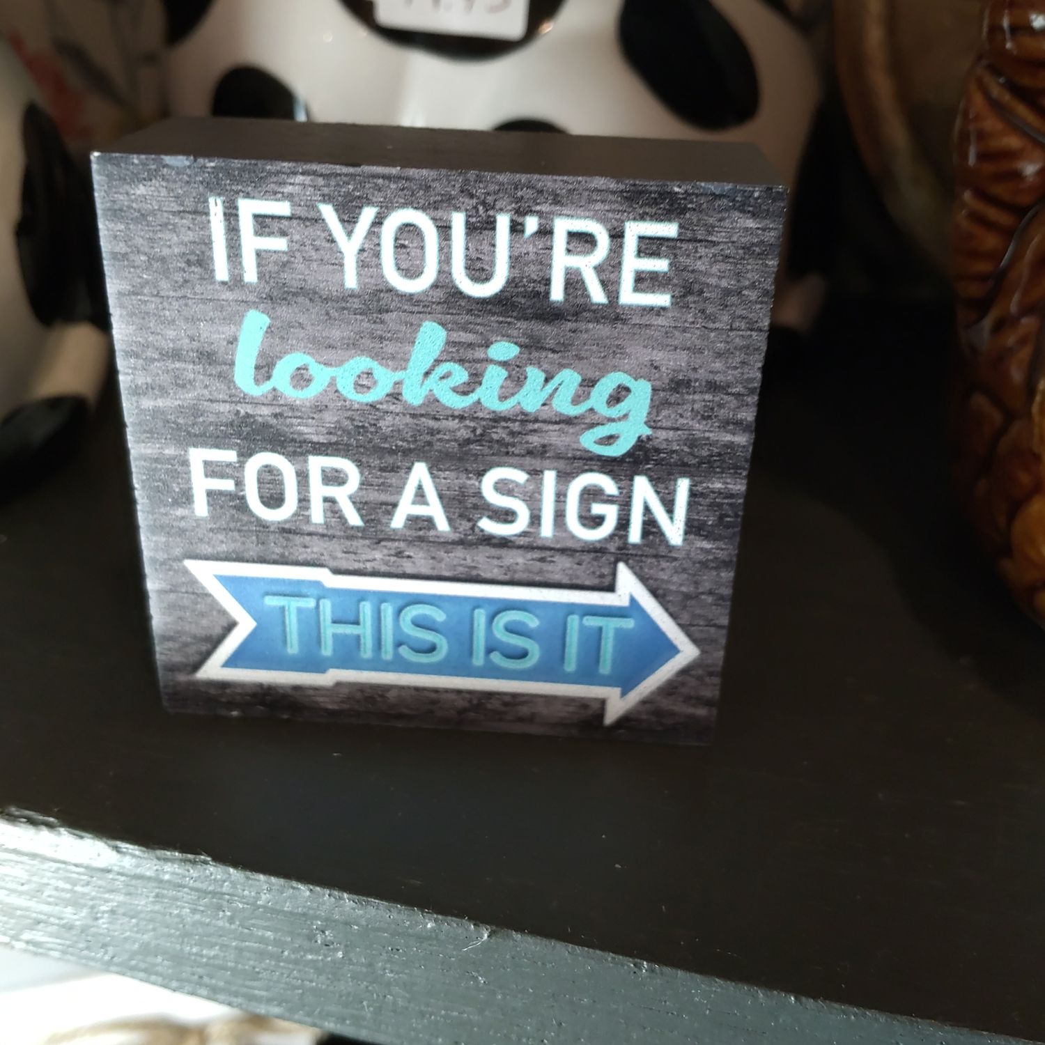 Sign This Is it Color