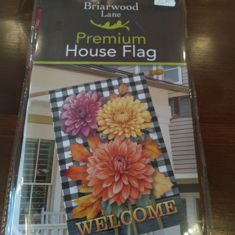 Briarwood Lane Checkered Mums House Flag