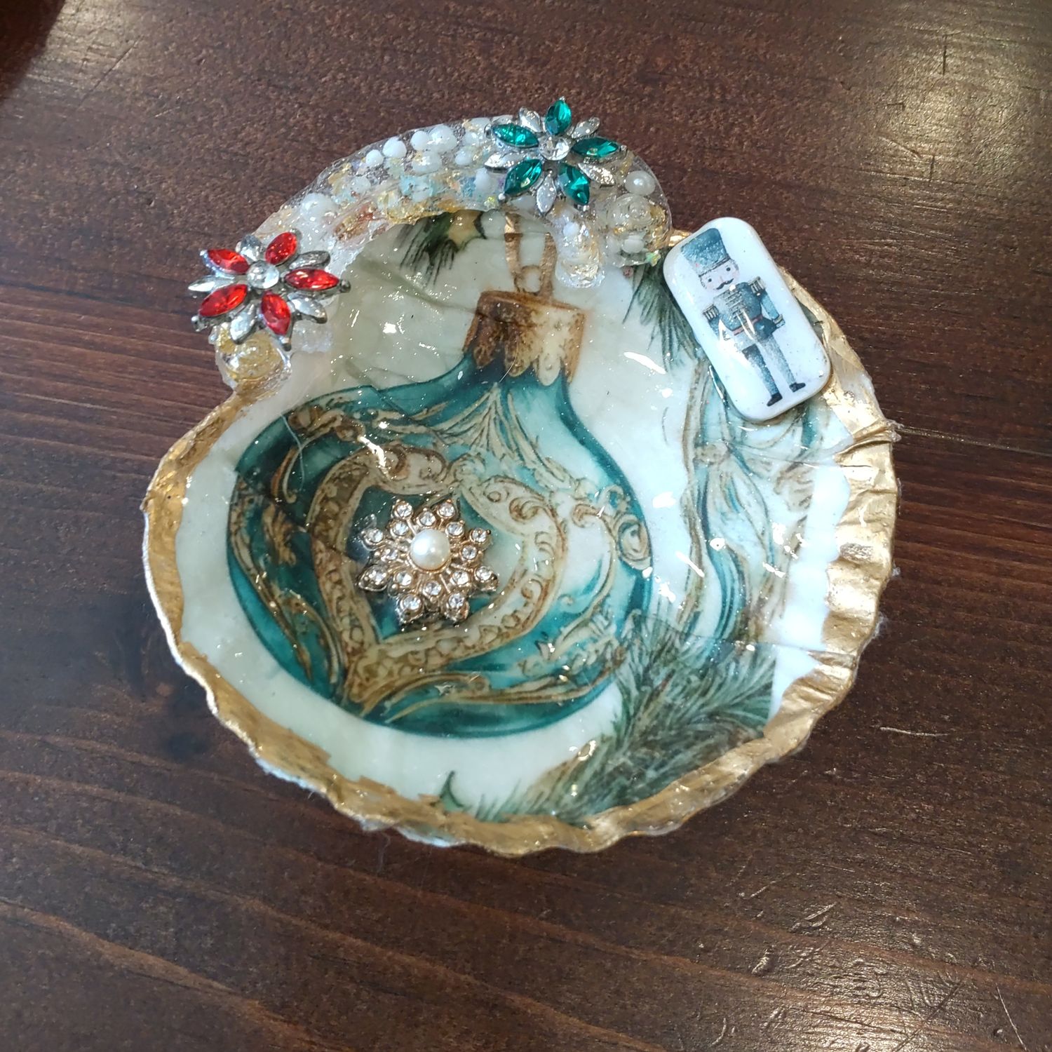 Nutcracker Ornament Seashell
